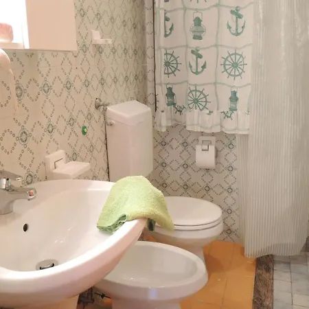 Renewed Two-bedroom In Apartament Bibione