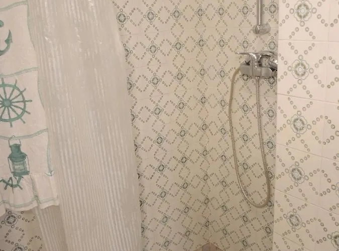 Renewed Two-bedroom In Appartamento