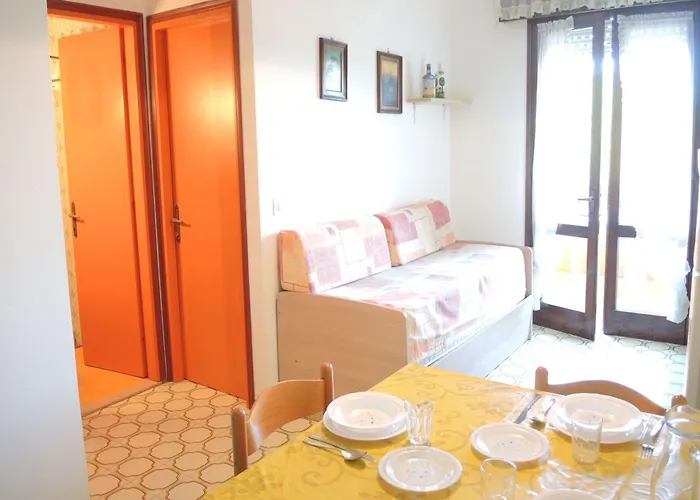 Renewed Two-bedroom In Appartamento *